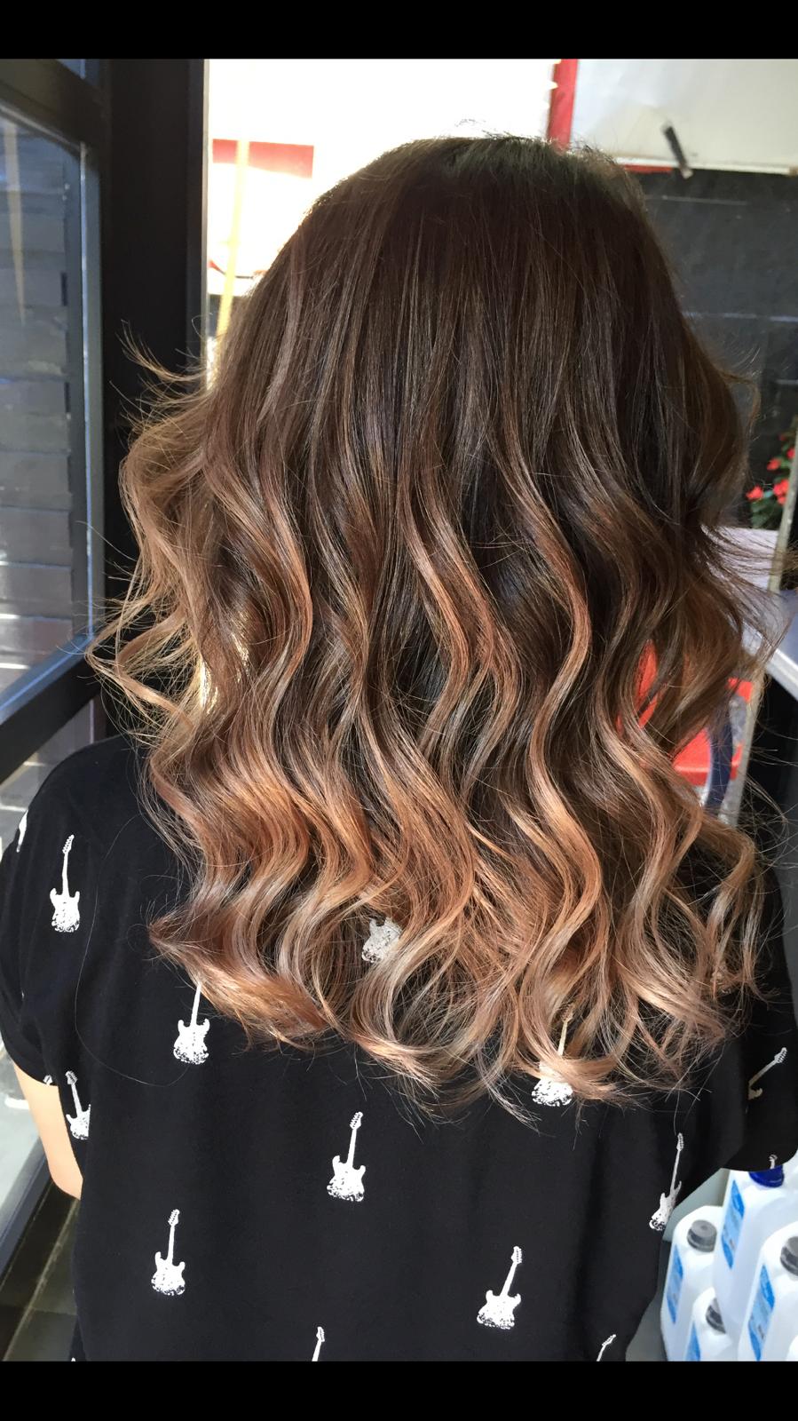 05 · Aura Hair Studio