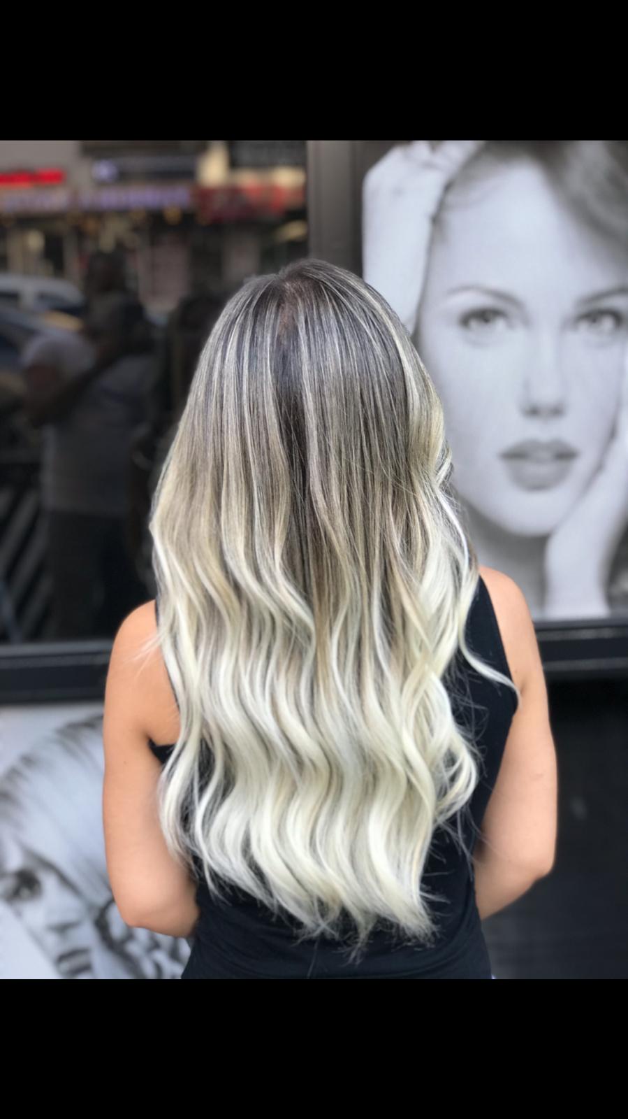 09 · Aura Hair Studio
