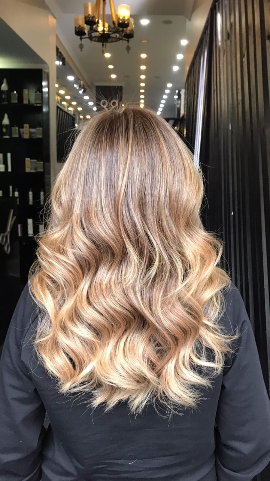 14 · Aura Hair Studio