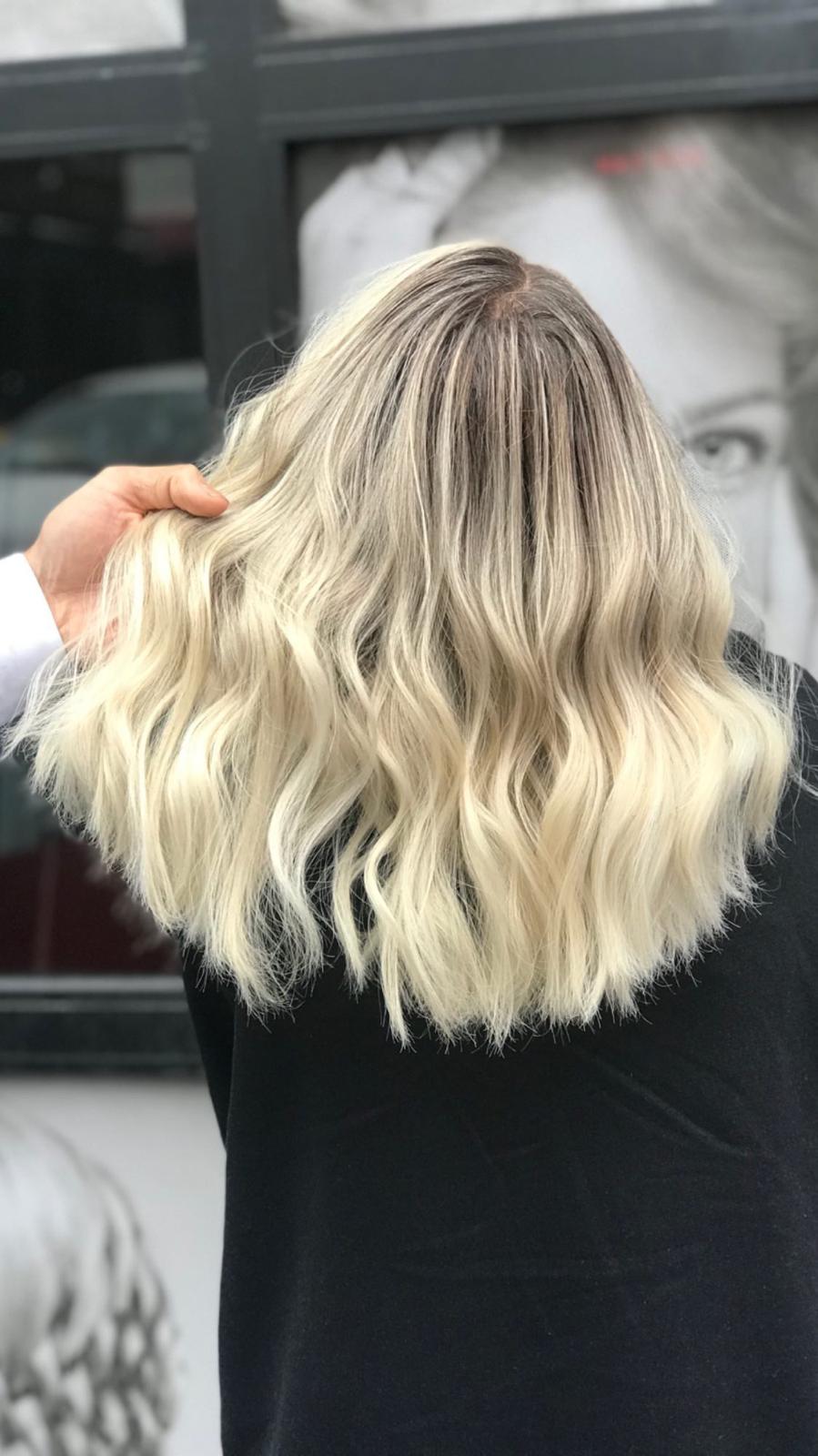 17 · Aura Hair Studio
