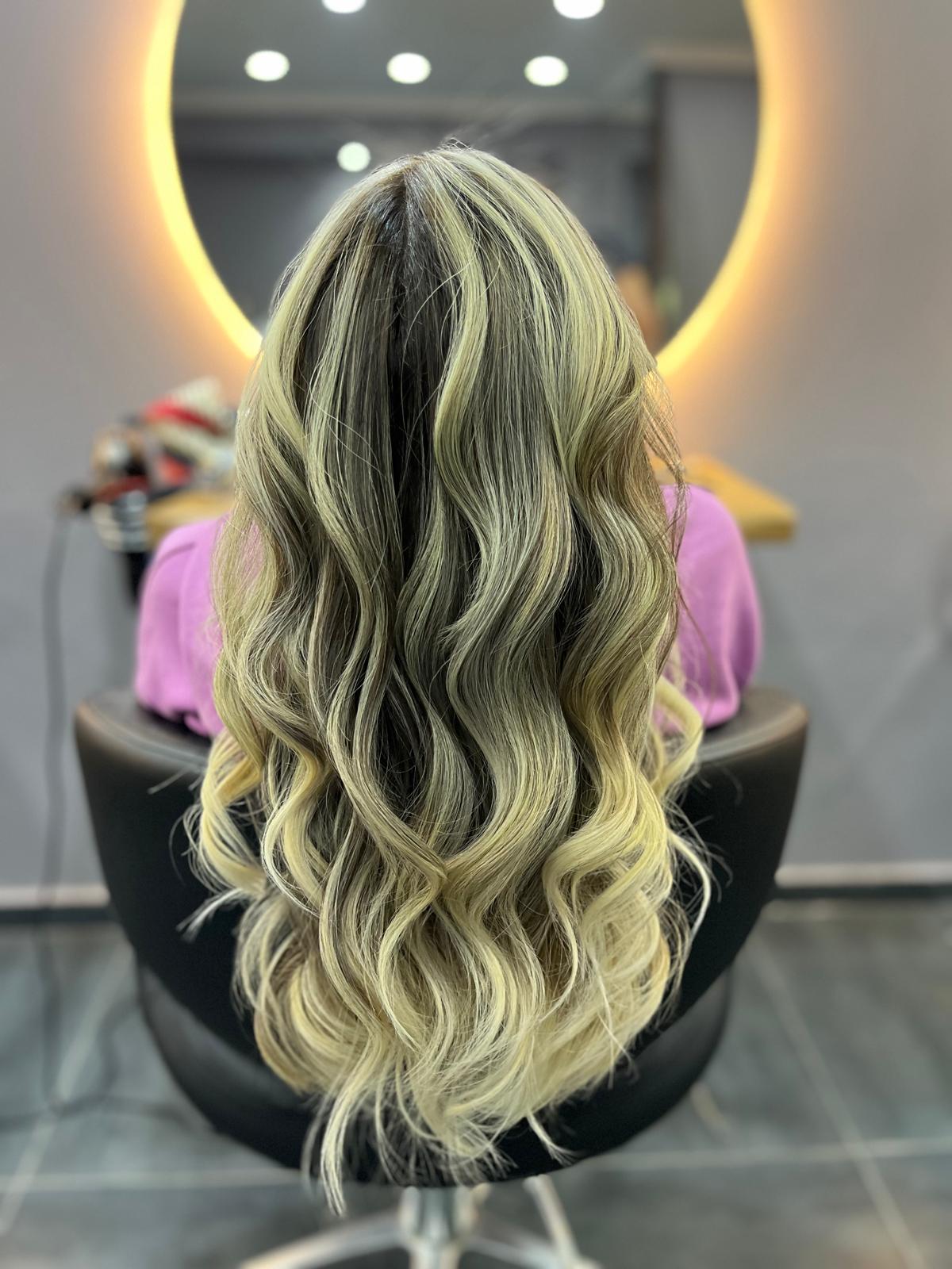 24 · Aura Hair Studio